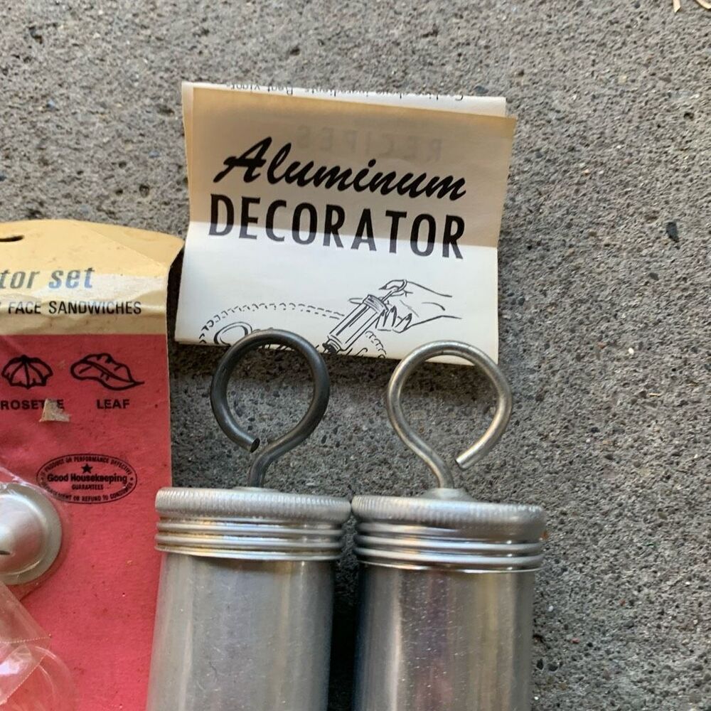 Mirro Aluminum Decorator Set - Picture 4 of 6